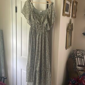 Baltic born maxi dress flutter sleeves size large